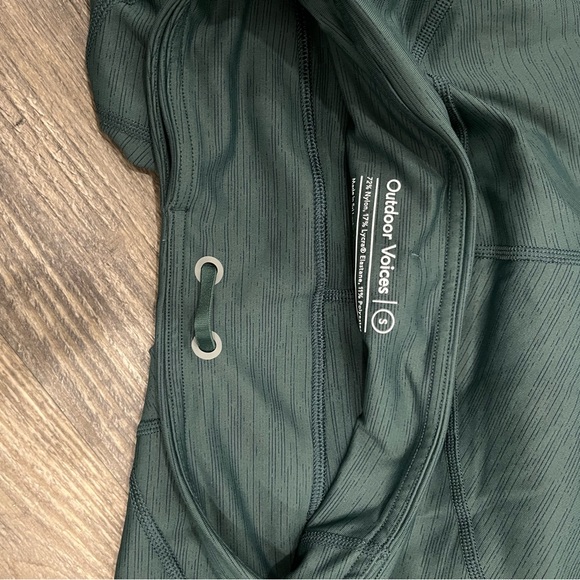 Outdoor Voices Olive Green 3/4 Leggings - Picture 3 of 6
